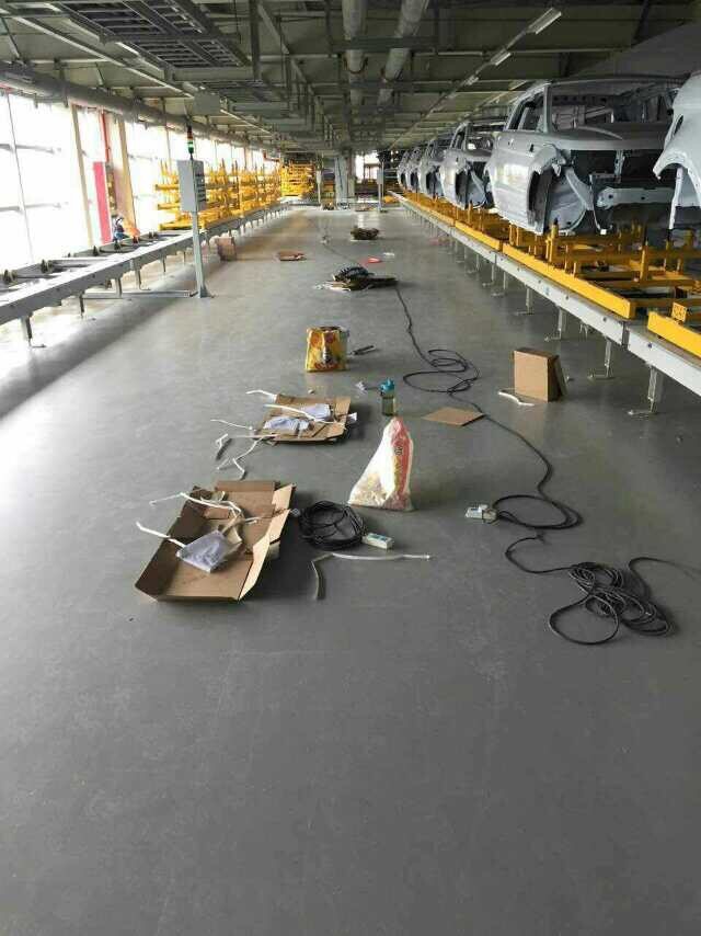 捷豹路虎-腾方工厂车间PVC地板