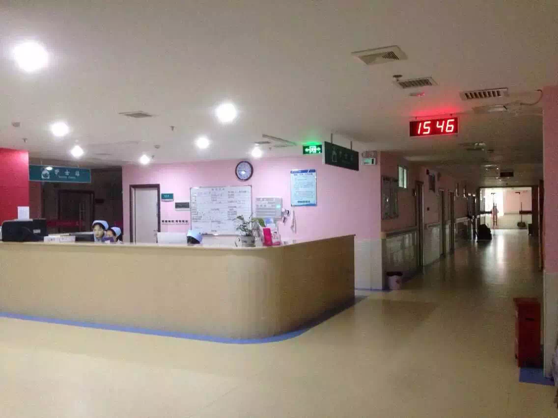 腾方医院专用同质透心PVC地板